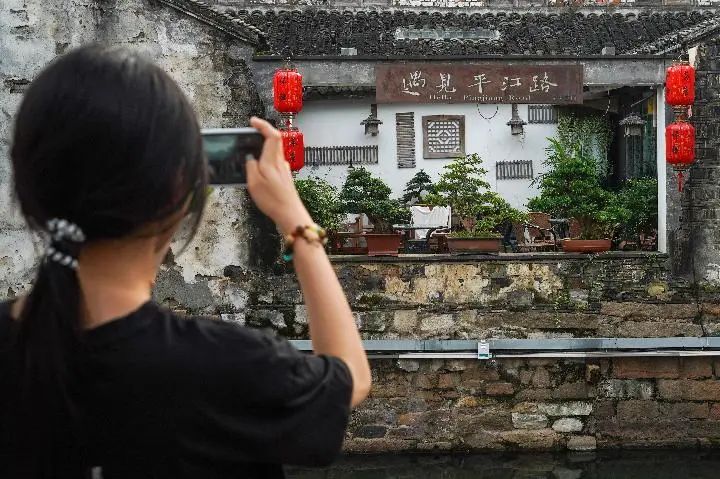 奏响新时代的弦歌之治江苏人文经济学新实践