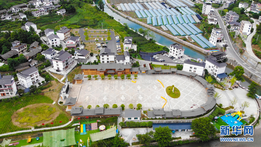 "飞阅"中国】湖北咸丰湾田村:美丽乡村绿意浓