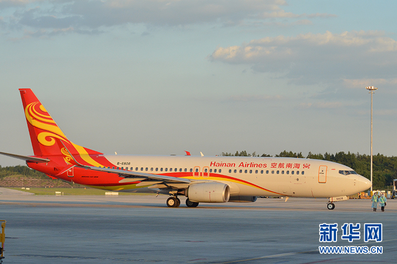 海航航空全力运送滞留旅客离岛 - 新华网客户端