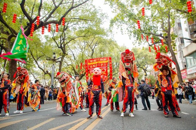 惠州举办"多彩非遗闹元宵"大巡游活动
