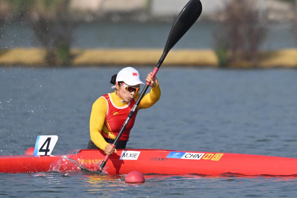 杭州亚残运会|中国皮划艇选手谢毛三摘得杭州亚残运会首金 新华网客户端