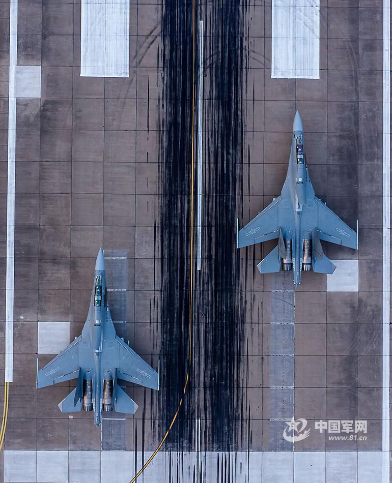 利刃出击北部战区空军航空兵某旅实战化训练