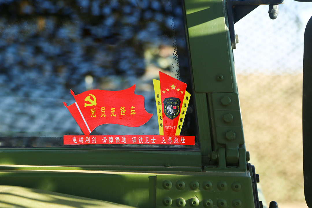 党员当先锋丨演训一线,看这个营如何传承红色血脉!