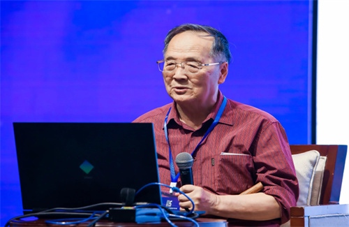 李道本,王海港,杨剑锋等嘉宾作了主题分享,泰岳瑞通产品总监李景旭