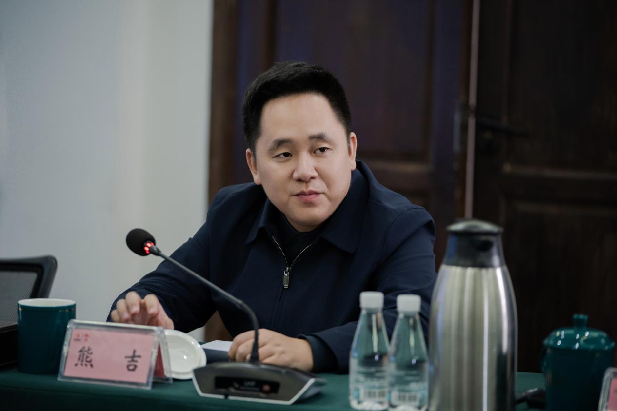 从“老国优”到高质量发展样本:叙府酒业的跃迁之路 - 新华网客户端