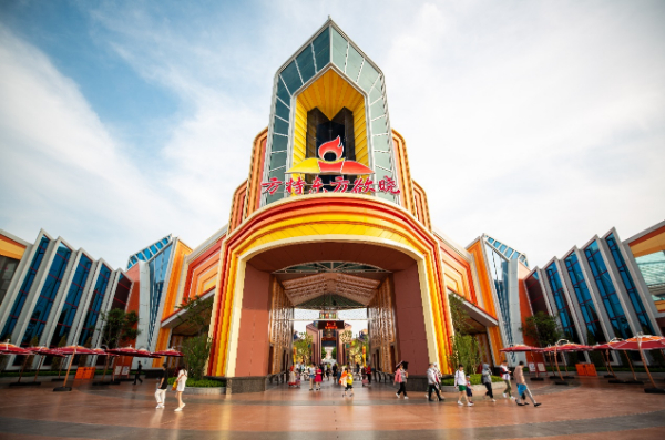 6969淮安方特东方欲晓主题公园位于淮安市洪泽区方特大道1号,包含