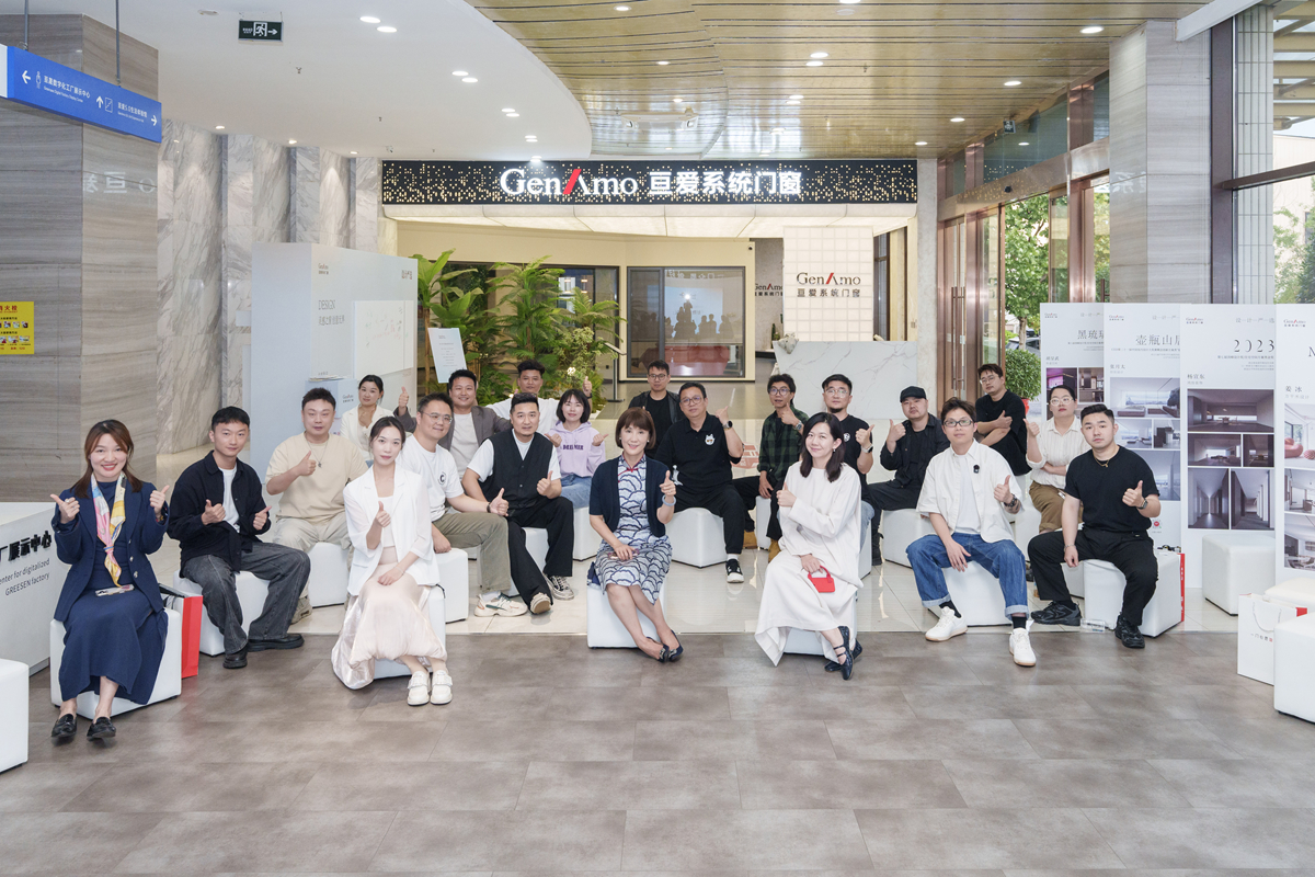 亘爱系统门窗何海英:以“创意承接者”之姿,探索美好人居未来 - 新华网客户端