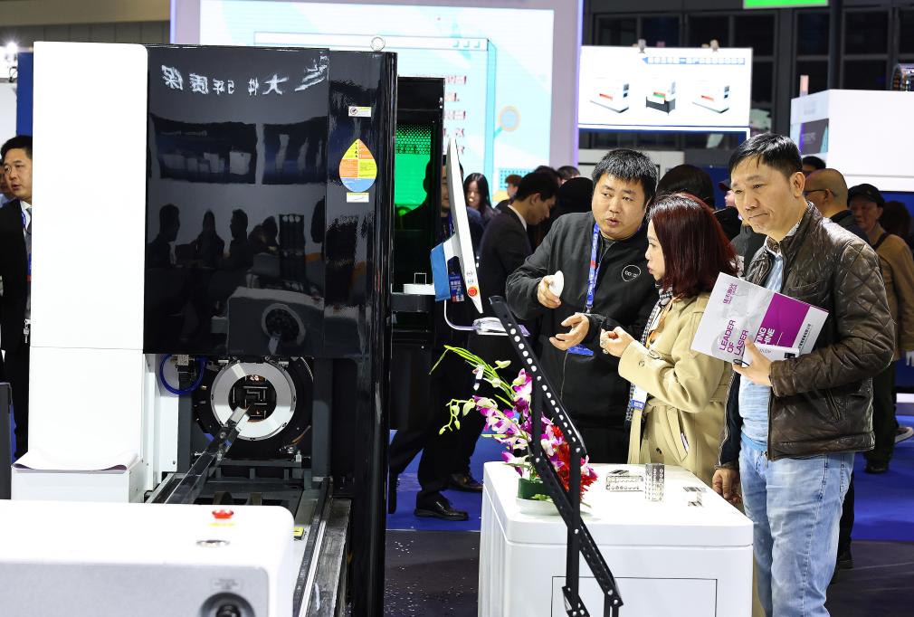 新华全媒＋｜2025上海国际机床展开幕 - 新华网客户端