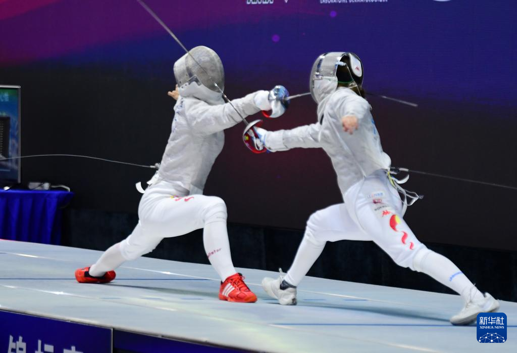 击剑全国锦标赛:钱佳睿夺得女子佩剑个人冠军