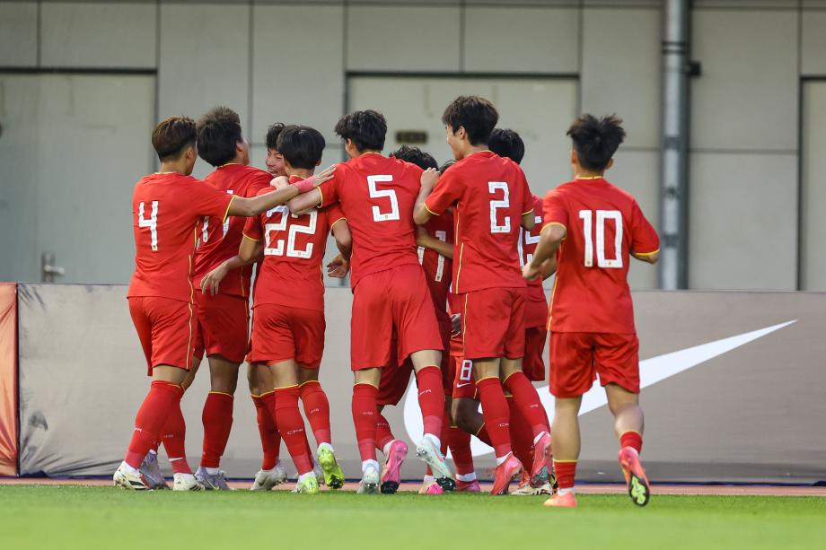 [图]帅惟浩补时绝杀何思凡破门 U16国足2-1沙特U16