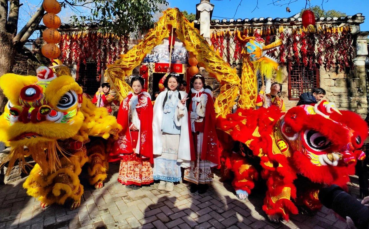年前必看!春节出行全攻略快收好 - 新华网客户端
