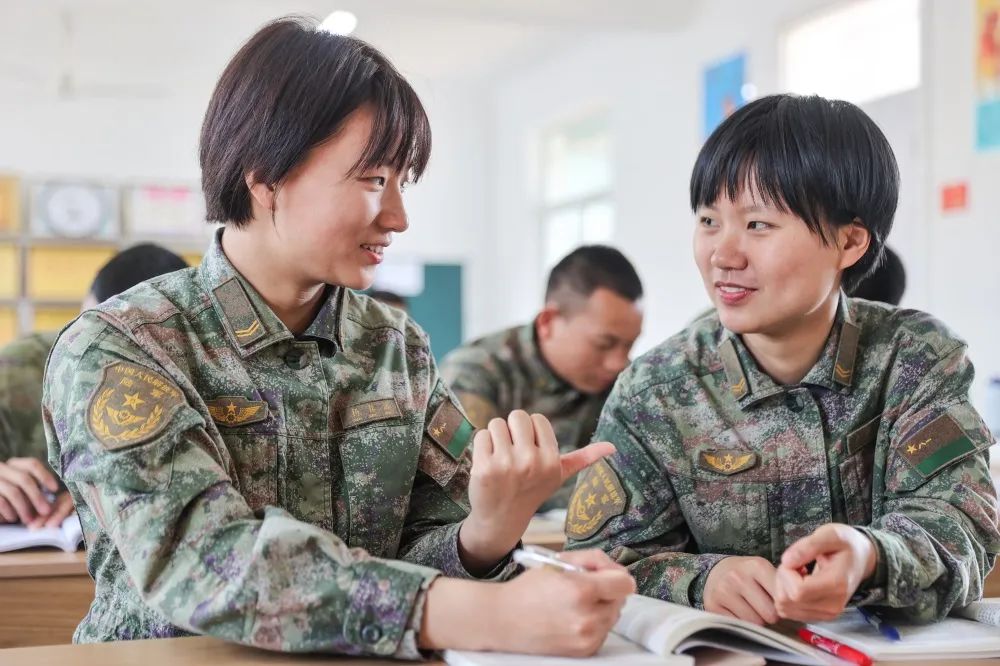 保送入学×5、提干×9、考学×31,他们共圆军校梦 - 新华网客户端